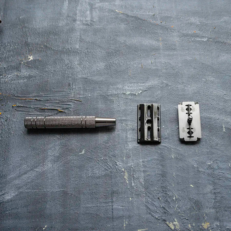Double Edge Safety Razor Holder - Metallic Black