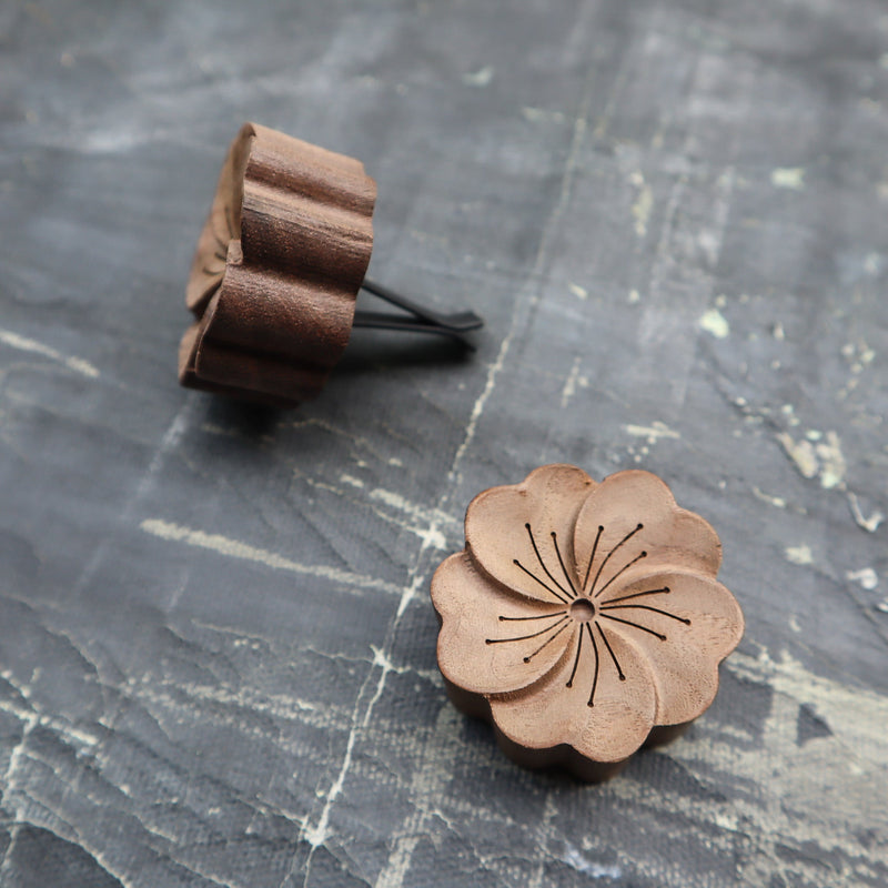 Peach Blossom - Wooden Essential Oil Diffuser for Car