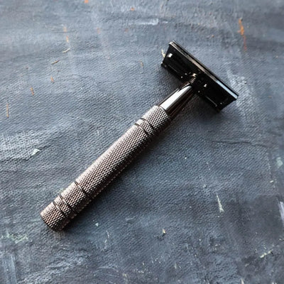Double Edge Safety Razor Shaving Kit - Metallic Black