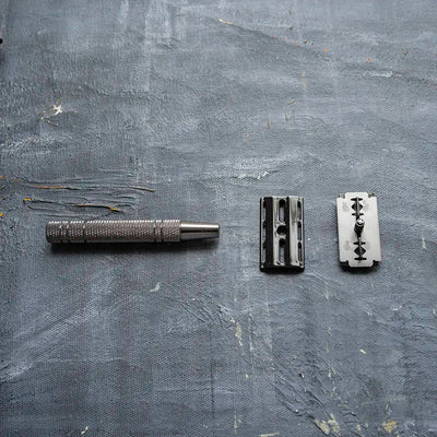 Double Edge Safety Razor Shaving Kit - Metallic Black