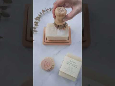 Video of sisal and palm pot scrubber with block of soap.